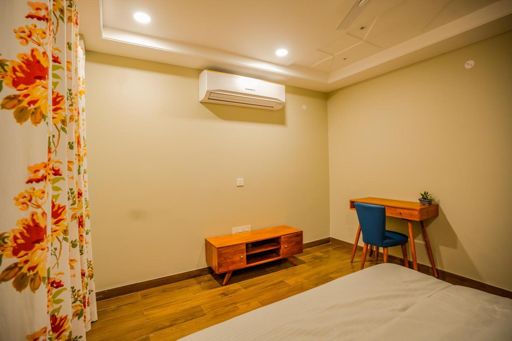 Aarna House Apartment