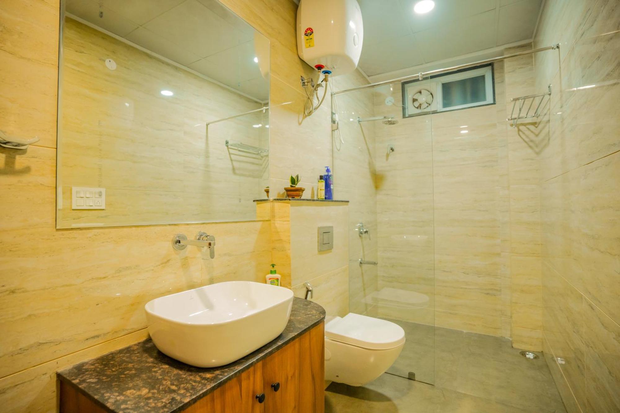 Aarna House Apartment *
